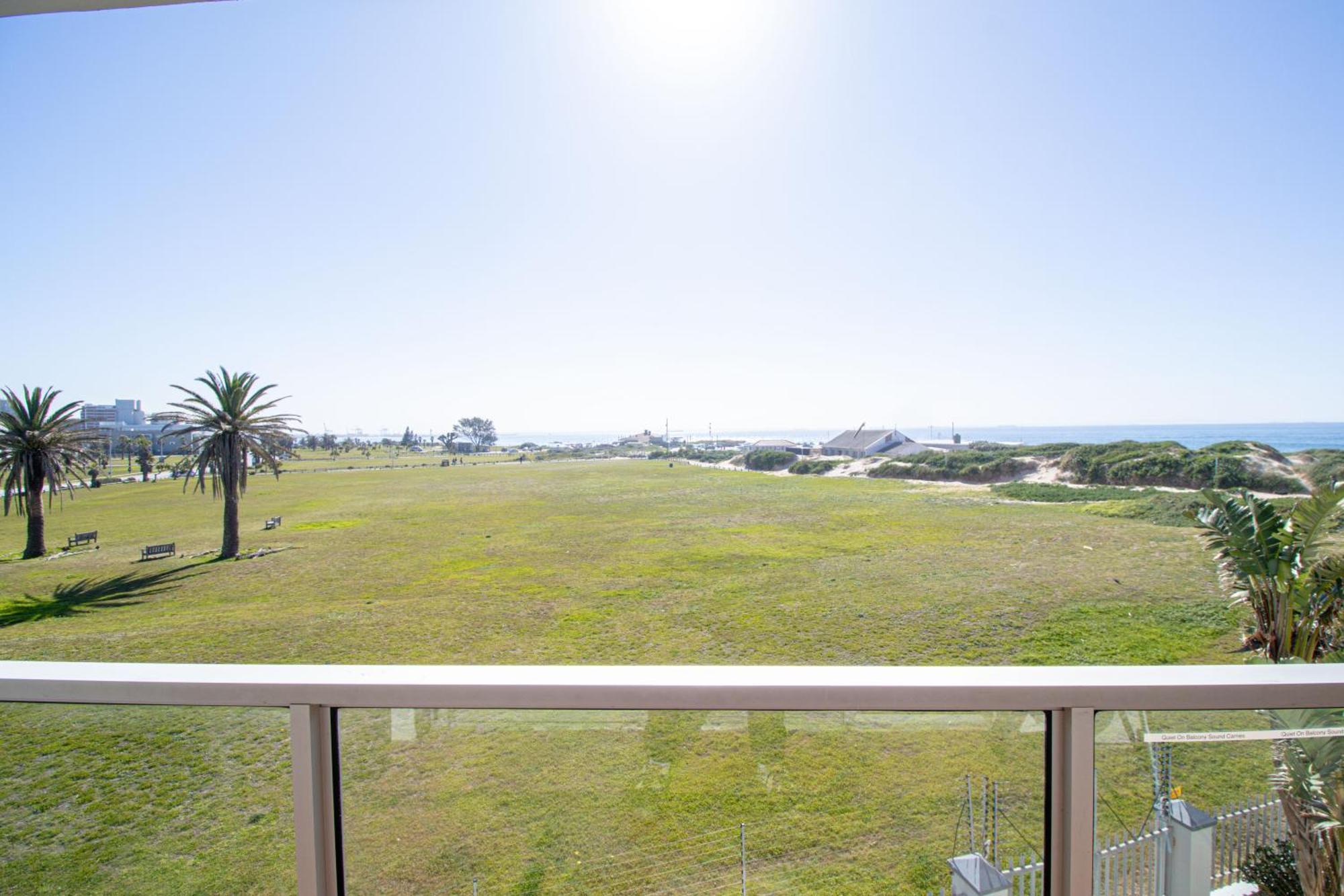 Modern Seaview Apartment Порт-Элизабет Экстерьер фото